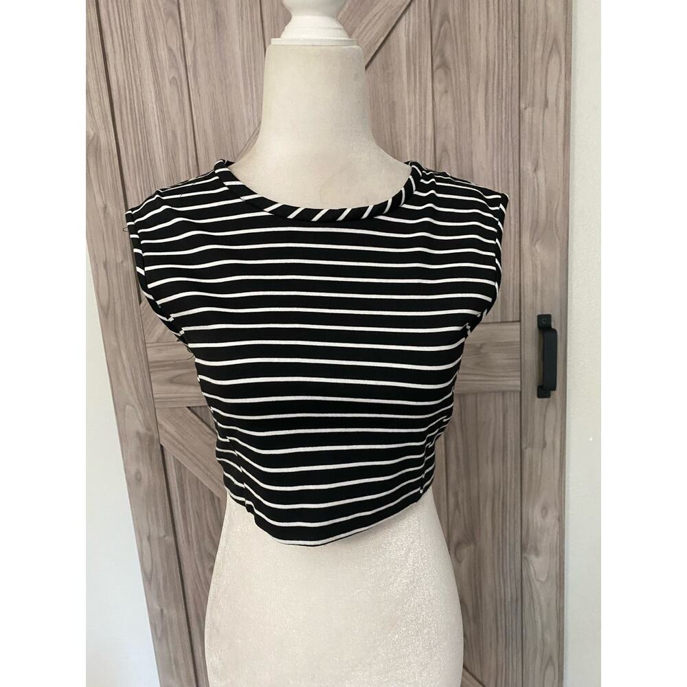Jennifer Hope med black striped crop top